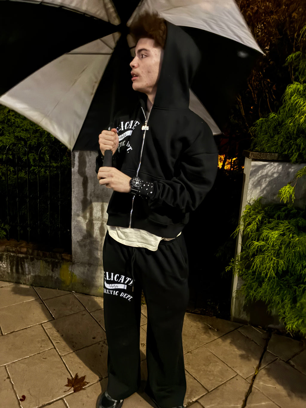 “STARLIGHT” Zip up Hoodie ( Black)